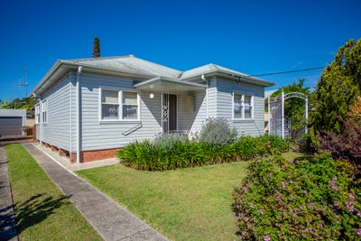 /international/au/26-bahtoo-parade-taree-nsw-152670640/