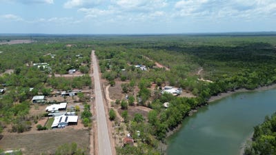 /international/au/51-kersley-street-southport-nt-204676556/