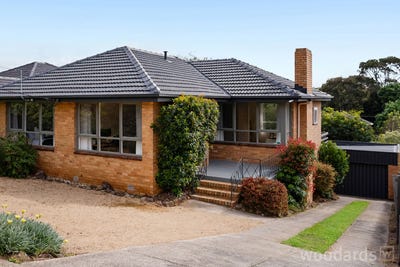 /international/au/72-willonga-street-strathmore-vic-152627076/