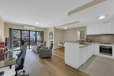 /international/au/28-2-stockton-bend-cockburn-central-wa-151108892/