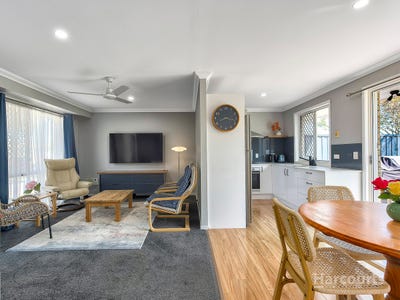 /international/au/1-45-hibiscus-circuit-fitzgibbon-qld-152666348/
