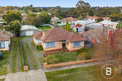 /international/au/8-leith-street-redan-vic-151264408/