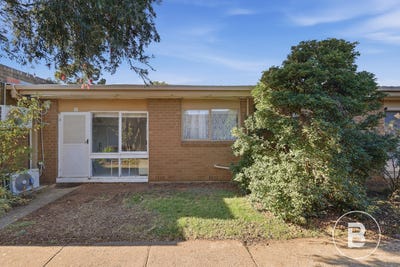 /international/au/11-4-10-plover-street-melton-vic-151449480/