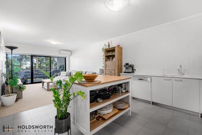 /international/au/18-33-blythe-avenue-yokine-wa-151400424/