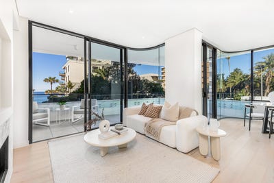 /international/au/5-5-9-ozone-street-cronulla-nsw-148611460/?lang=en