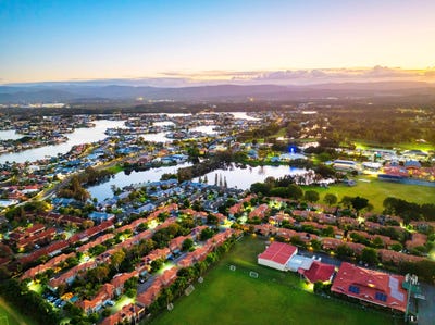/international/au/89-20-fairway-drive-clear-island-waters-qld-148095516/?lang=zh-cn