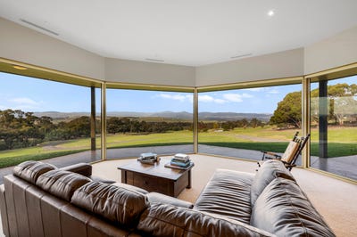 /international/au/28-mcelroy-lane-mansfield-vic-151133512/