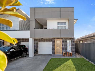 /international/au/14b-heffernan-street-catherine-field-nsw-150643148/
