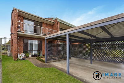 /international/au/70-3-amie-court-springwood-qld-152661404/
