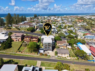/international/au/9-8-10-high-street-yamba-nsw-151139924/