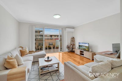 /international/au/39-2-12-civic-avenue-pendle-hill-nsw-151158680/