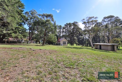 /international/au/255-old-coach-road-moondarra-vic-148663400/