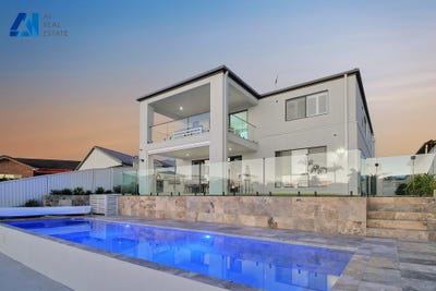 /international/au/7-clipper-court-biggera-waters-qld-148669832/?lang=zh-cn