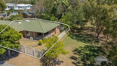 /international/au/2-161-whiting-street-labrador-qld-152641240/