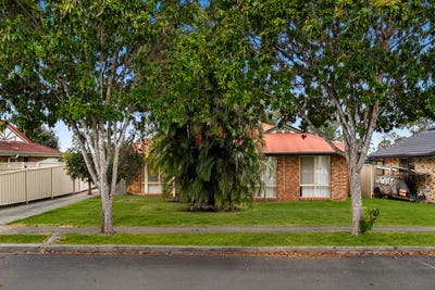 /international/au/219-dorville-road-carseldine-qld-152585600/