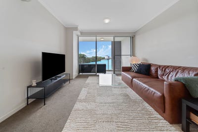 /international/au/21-10-ben-lexcen-place-robina-qld-151259712/