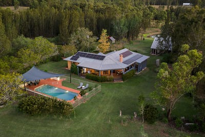 /international/au/701-standen-drive-lower-belford-nsw-150917420/