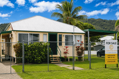 /international/au/415-stenhouse-street-koongal-qld-151890716/