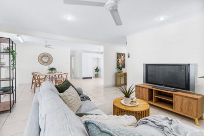 /international/au/8-greenfield-close-mooroobool-qld-148434892/?lang=zh-cn