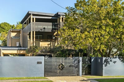 /international/au/76a-king-arthur-terrace-tennyson-qld-148461440/