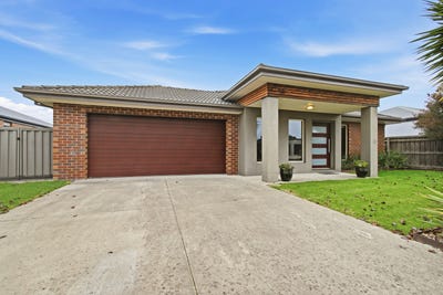 /international/au/16-summerhill-road-traralgon-vic-151673008/