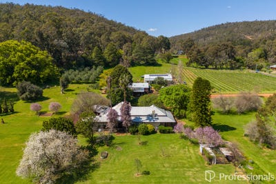 /international/au/19-loaring-road-bickley-wa-151447284/