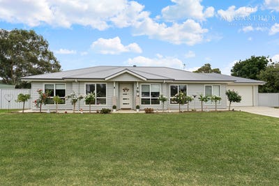 /international/au/14-frome-street-currawarna-nsw-150706292/
