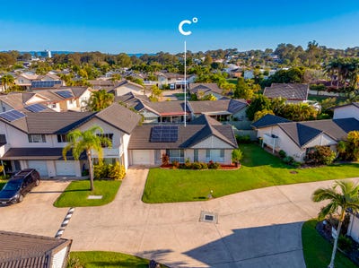 /international/au/17-30-st-kevins-avenue-benowa-qld-152628656/