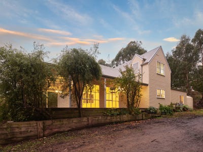 /international/au/2637-willow-grove-road-hill-end-vic-700409980/