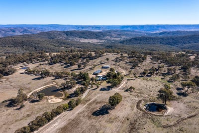 /international/au/176-beechworth-road-mudgee-nsw-700405236/