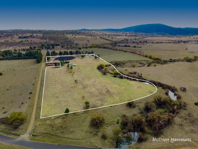 /international/au/23-o-connells-road-armidale-nsw-151198796/