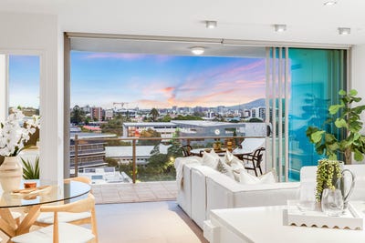 /international/au/911-161-grey-street-south-bank-qld-151463236/