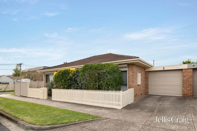 /international/au/2-rogers-road-bentleigh-vic-152470384/
