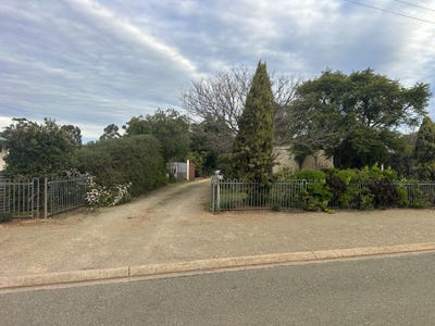 /international/au/18-gloucester-road-jamestown-sa-151520436/