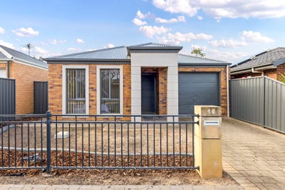 /international/au/10-burra-street-andrews-farm-sa-152412204/