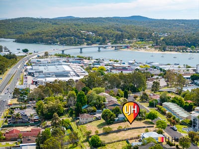 /international/au/16-bent-street-batemans-bay-nsw-505259480/