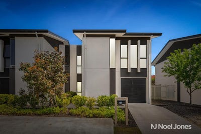 /international/au/20-amadeo-way-chirnside-park-vic-152719368/