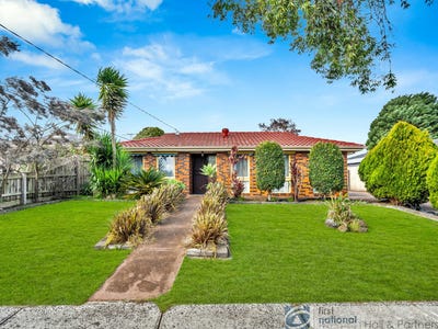 /international/au/7-feathertop-drive-noble-park-north-vic-148574160/