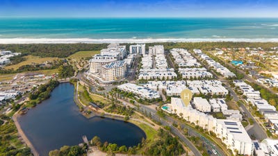 /international/au/12-6-barrel-street-bokarina-qld-151826768/