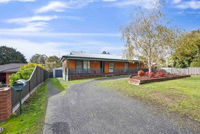 /international/au/125-strickland-parade-brown-hill-vic-151405452/