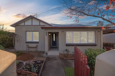 /international/au/43-donald-road-queanbeyan-nsw-151459764/