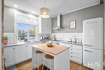 /international/au/17-clementina-street-newstead-tas-151282204/