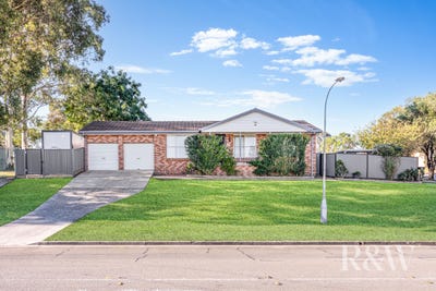/international/au/22-lagonda-drive-ingleburn-nsw-151113264/