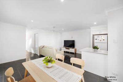 /international/au/38-28-fortune-street-coomera-qld-151422296/