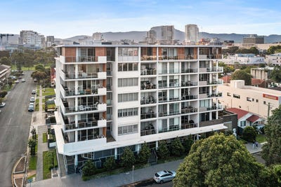 /international/au/402-48-bank-street-wollongong-nsw-151520052/