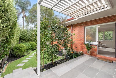 /international/au/2-81-north-avenue-bentleigh-vic-152563312/