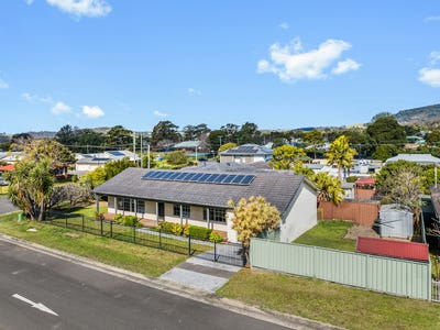 /international/au/5-hamilton-road-albion-park-nsw-151670424/