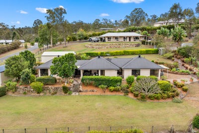 /international/au/31-33-portsmouth-court-mundoolun-qld-152666580/