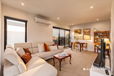 /international/au/207-30-oleander-drive-mill-park-vic-152627856/