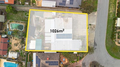 /international/au/13-merino-court-thornlie-wa-148546072/